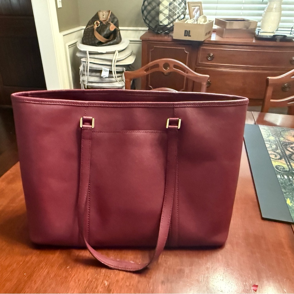 Michael Kors Jet Set Travel Large Saffiano Leather Tote Bag - Picture 11 of 11